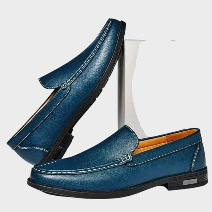 Jeppe stiilsed nahast mokasiinid mugavuseks ja elegantsiks.