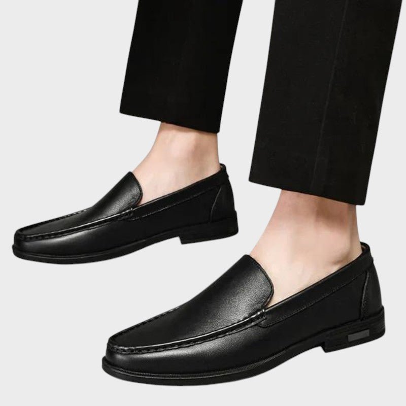 Jeppe stiilsed nahast mokasiinid mugavuseks ja elegantsiks.