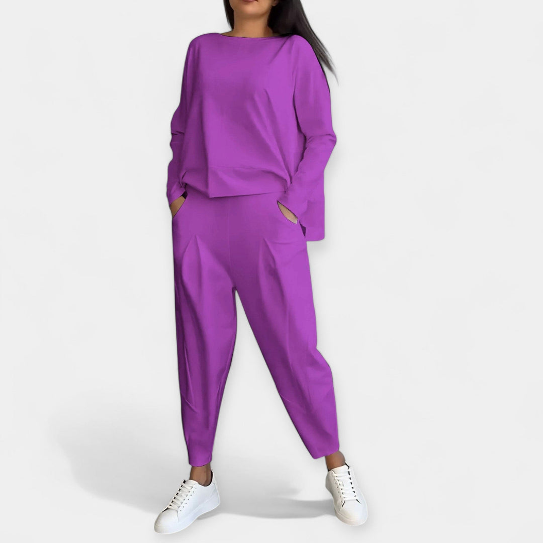 Pikkade varrukatega komplekt mugavuseks ja stiiliks.