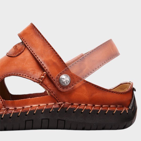 Lars premium ortopeedilised nahksandaalid mugavuseks ja toetuseks.