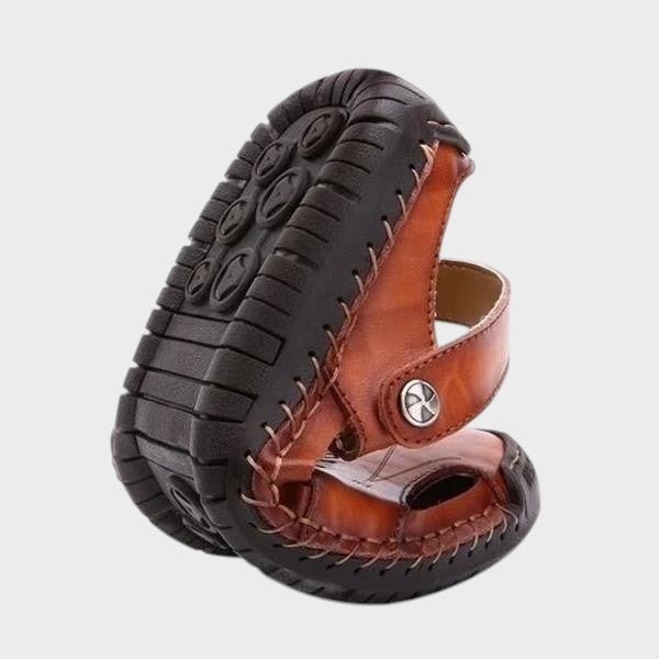 Lars premium ortopeedilised nahksandaalid mugavuseks ja toetuseks.