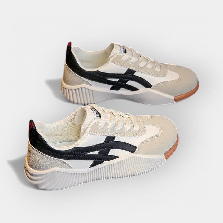 Retro stiilis ortopeedilised jalanõud mugavuseks ja toetuseks.