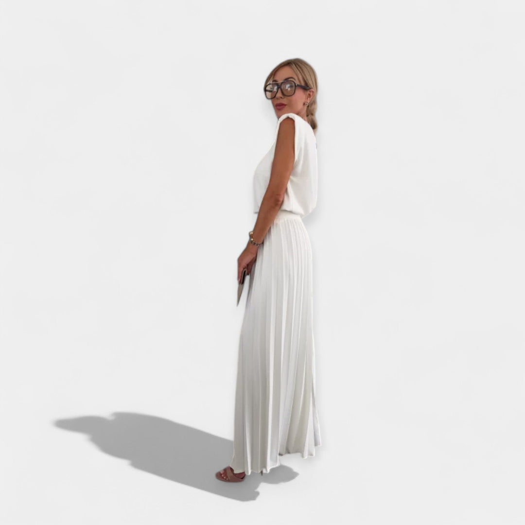 Suvine komplekt: mugav top ja püksid.