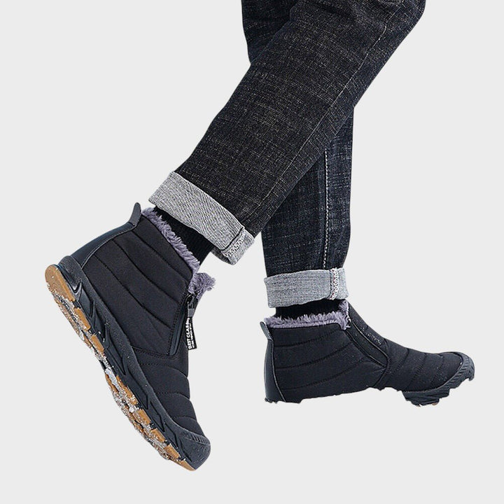 Peder stiilsed talvised slip-on saapad.