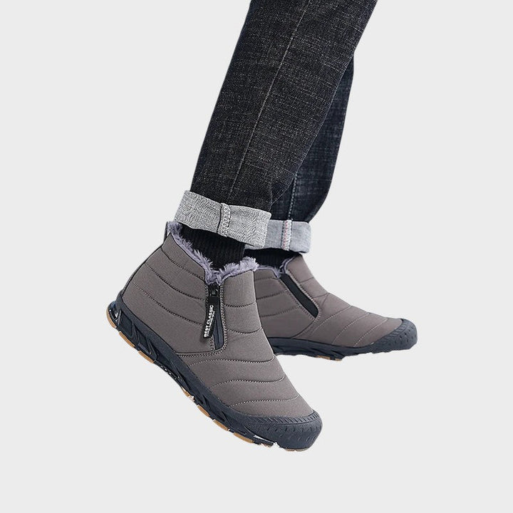 Peder stiilsed talvised slip-on saapad.