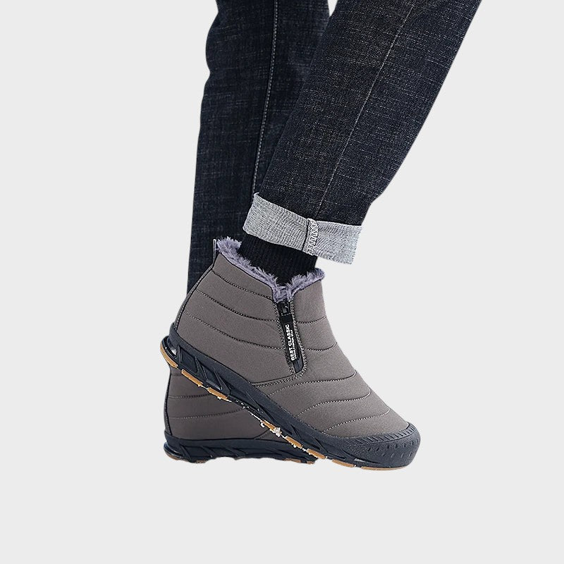 Peder stiilsed talvised slip-on saapad.