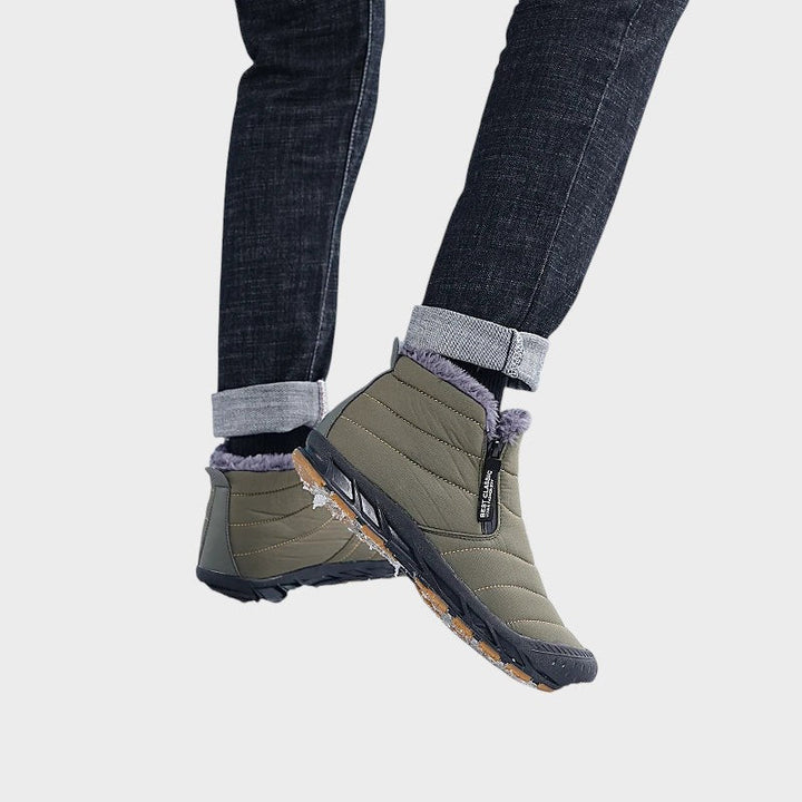 Peder stiilsed talvised slip-on saapad.