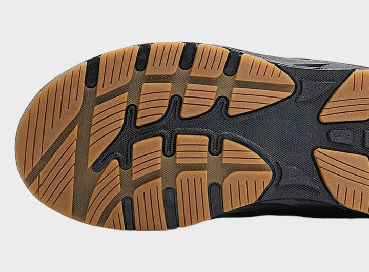 Peder stiilsed talvised slip-on saapad.