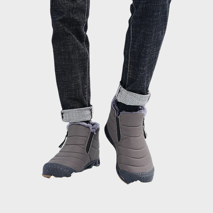 Peder stiilsed talvised slip-on saapad.