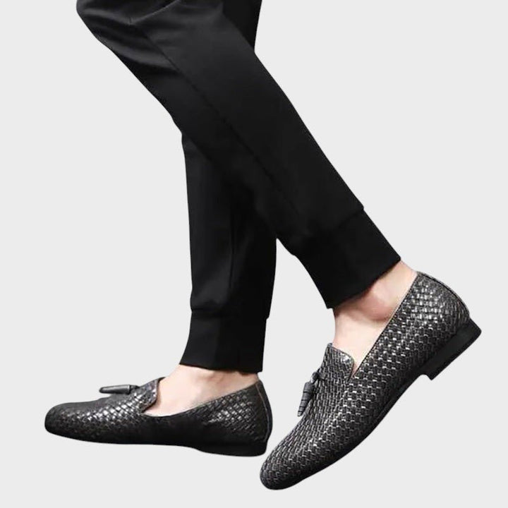 William nahast mokasiinid - stiilne ja mugav jalanõu.